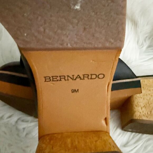 BERNARDO x NORDSTROM | Sadie Mule Clog Slide On Bow Clogs Black Brown | Size 9 - Picture 11 of 13